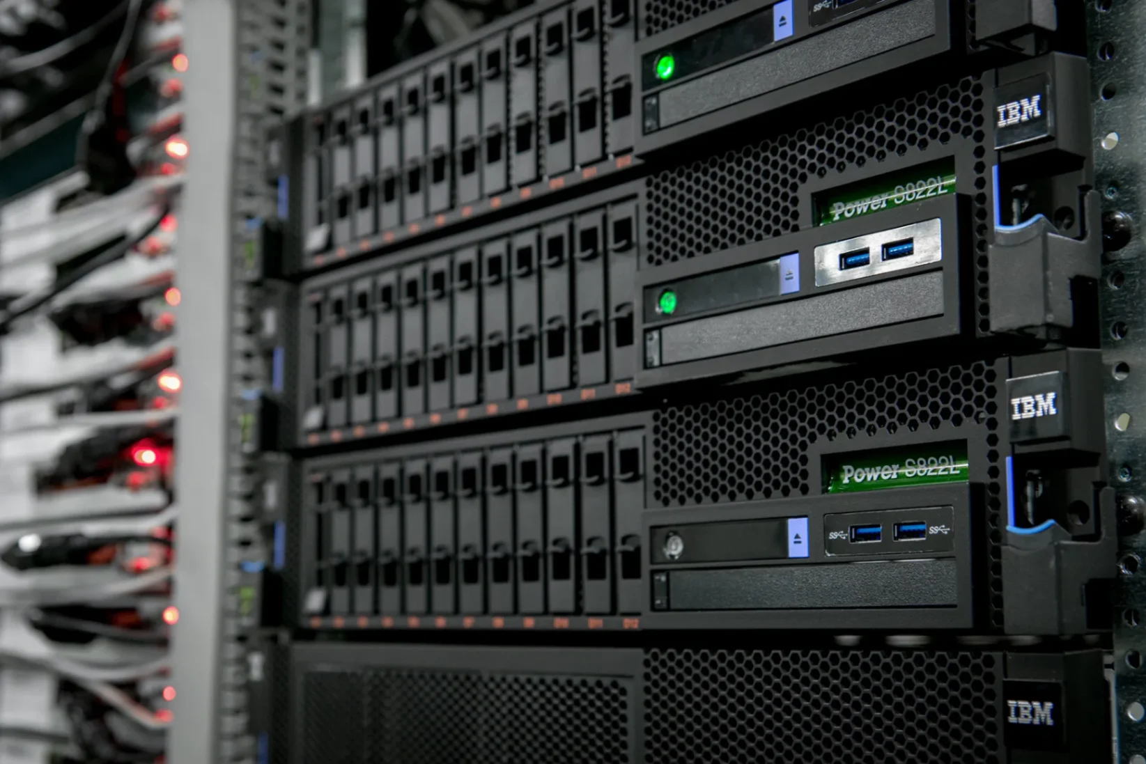 Experts in advanced server infrastructure and virtual hosting solutions